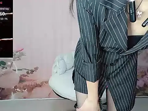 Snapshot of Lele-Baby chatting on 12, 9, 2025 Lele-Baby online show from 12, 9, 2025