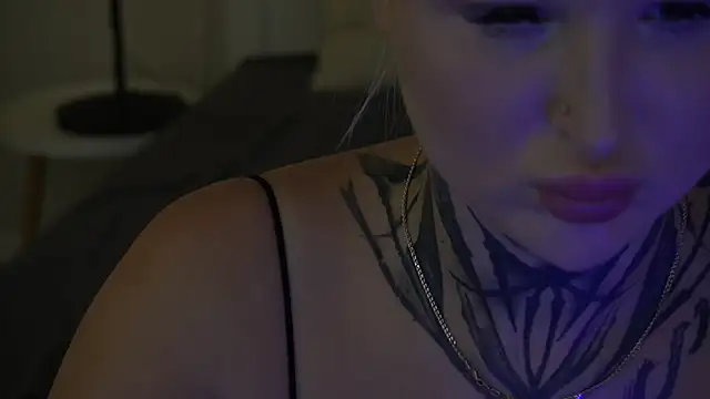IvyLaurent online show from 21, 9, 2025