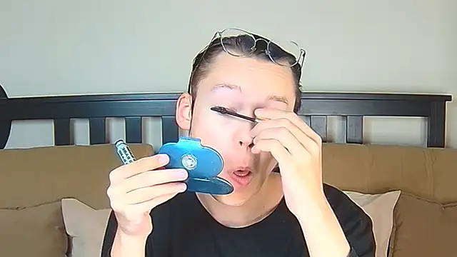 Derek Carter online show from 17, 11, 2025