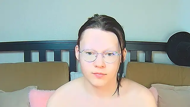 Snapshot of Derek_Carter chatting on 23, 4, 2026 Derek Carter online show from 23, 4, 2026