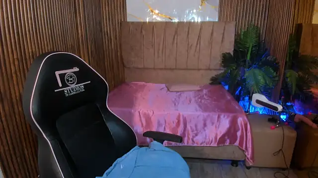 juanita tay online show from 20, 4, 2026