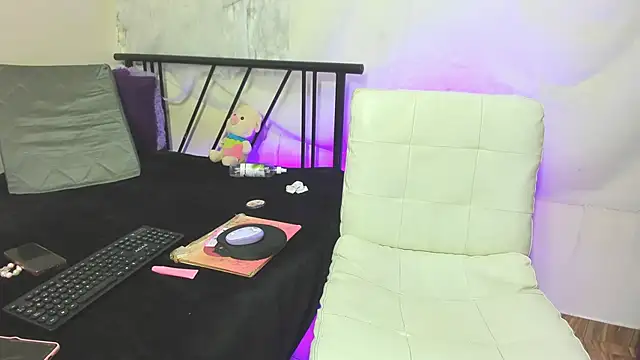 Clunita online show from 15, 12, 2025