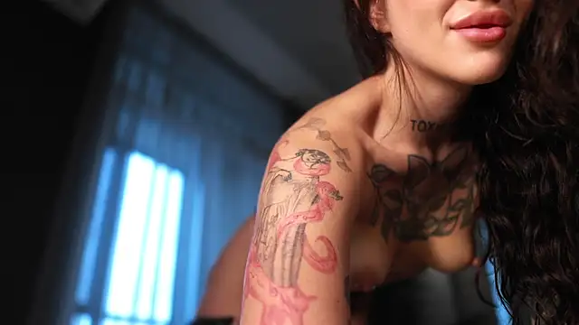 megamizuki online show from 8, 11, 2025