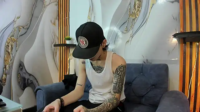 StraightBoy Nick online show from 29, 10, 2025