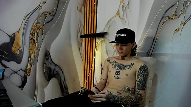 StraightBoy Nick online show from 26, 2, 2026