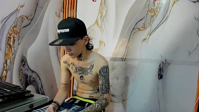 StraightBoy Nick online show from 25, 2, 2026