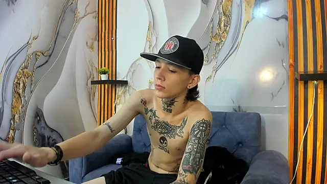 StraightBoy Nick online show from 7, 10, 2025