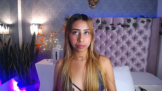 laila stilwiills online show from 4, 11, 2025