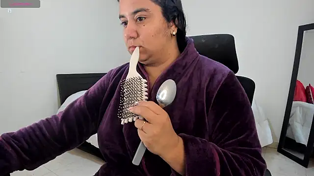 MariamCastiblanco online show from 23, 2, 2026