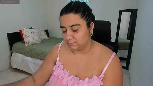 Snapshot of MariamCastiblanco chatting on 1, 6, 2026 MariamCastiblanco online show from 1, 6, 2026
