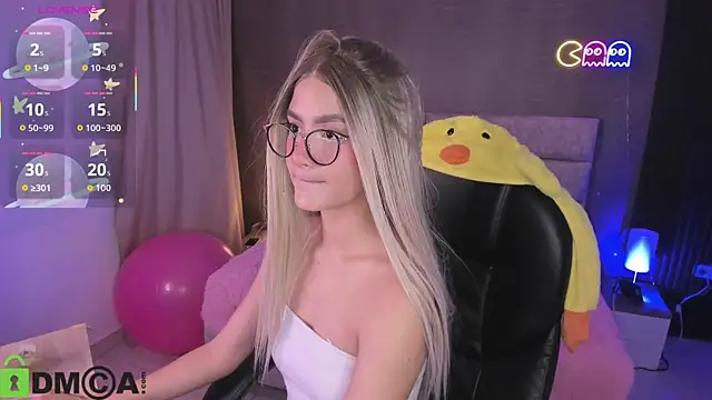 Arinextdoor online show from 8, 11, 2025