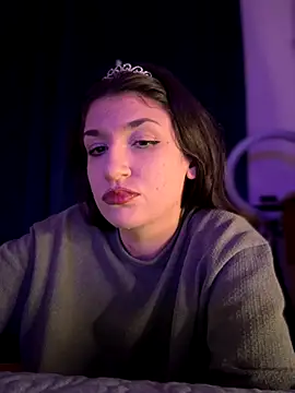 Snapshot of ScarletBloom_ chatting on 3, 12, 2025 ScarletBloom online show from 3, 12, 2025