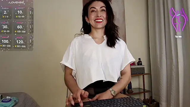 Snapshot of siren_indira_ chatting on 7, 11, 2025 siren indira online show from 7, 11, 2025