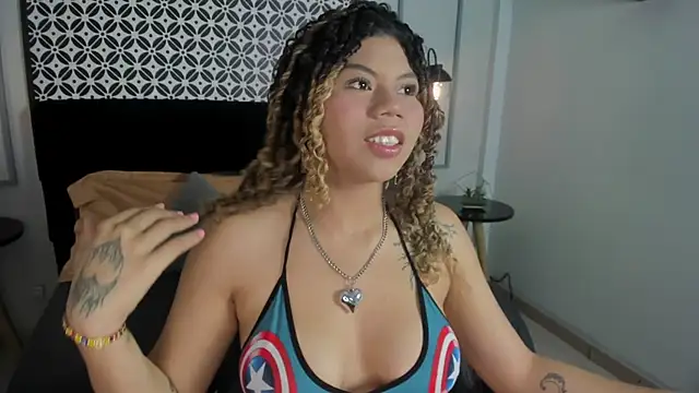 Snapshot of Baby__kitty_ chatting on 25, 10, 2025 Baby kitty online show from 25, 10, 2025