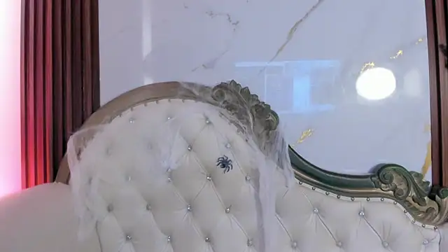 Snapshot of CoralieBronson chatting on 25, 10, 2025 CoralieBronson online show from 25, 10, 2025