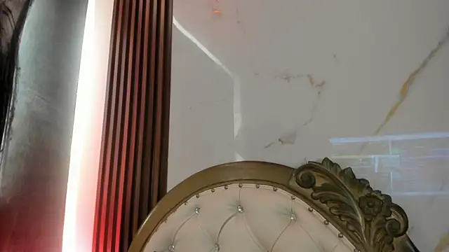 Snapshot of CoralieBronson chatting on 21, 10, 2025 CoralieBronson online show from 21, 10, 2025