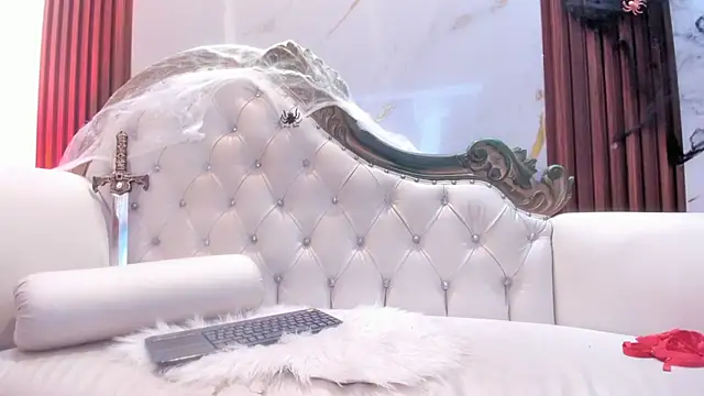 Snapshot of CoralieBronson chatting on 22, 10, 2025 CoralieBronson online show from 22, 10, 2025