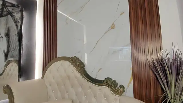 Snapshot of CoralieBronson chatting on 19, 10, 2025 CoralieBronson online show from 19, 10, 2025