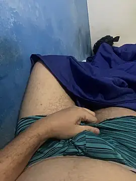 Snapshot of Piter14cm chatting on 29, 11, 2025 Piter14cm online show from 29, 11, 2025