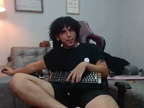 Xfire boy69 online show from 6, 11, 2025