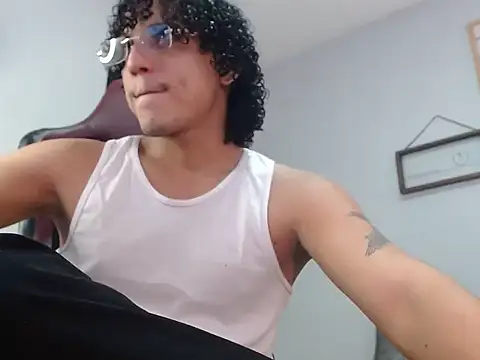 Xfire boy69 online show from 14, 10, 2025