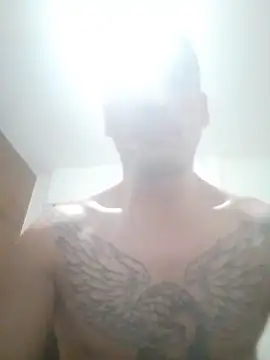 bigandstrong2217 online show from 15, 4, 2026