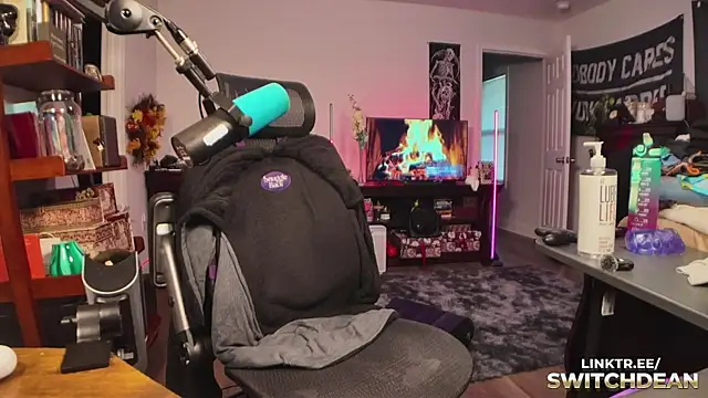 Snapshot of twunkdean chatting on 5, 12, 2025 twunkdean online show from 5, 12, 2025