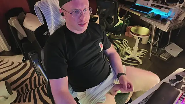 Snapshot of twunkdean chatting on 14, 5, 2026 twunkdean online show from 14, 5, 2026