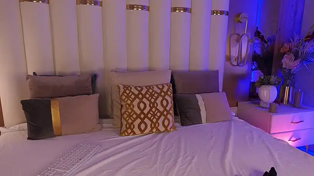 AmberRiso online show from 21, 4, 2026