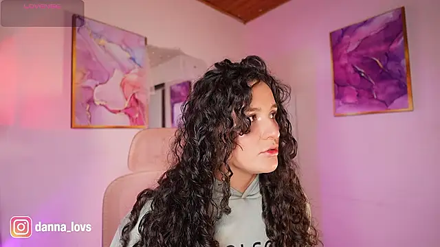 Dannaa Lovs online show from 13, 2, 2026