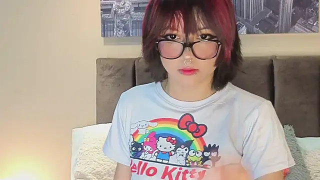 Snapshot of Blue_Sixx chatting on 6, 11, 2025 Blue Sixx online show from 6, 11, 2025