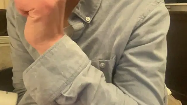 EverettTim24107 online show from 5, 2, 2026