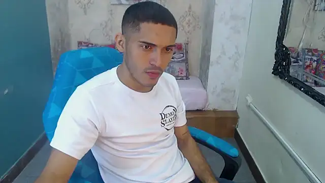 Snapshot of Derek_Storm_ chatting on 29, 10, 2025 Derek Storm online show from 29, 10, 2025