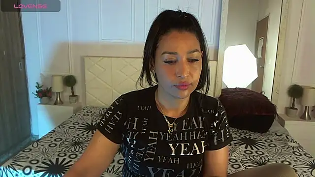 IvyShine7 online show from 23, 2, 2026