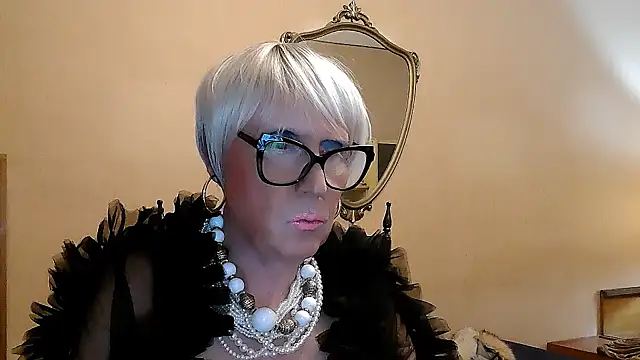 ROBY SWEETHOT online show from 3, 10, 2025