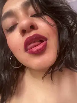 EmilyNoir1 online show from 18, 4, 2026