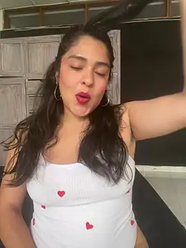 Snapshot of EmilyNoir1 chatting on 27, 5, 2026 EmilyNoir1 online show from 27, 5, 2026