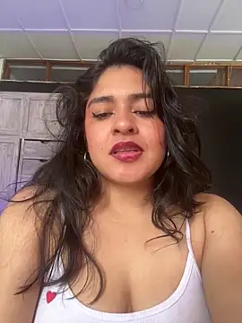 EmilyNoir1 online show from 18, 4, 2026