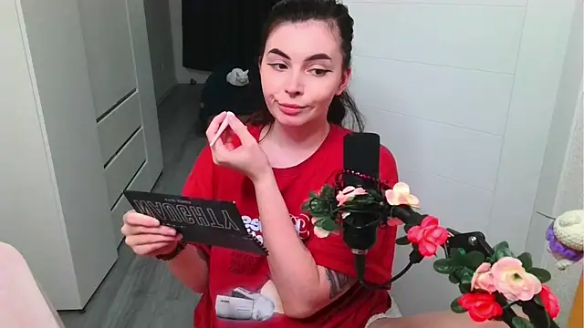 peachyness online show from 26, 4, 2026