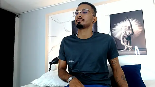 Darwin mayo online show from 28, 11, 2025