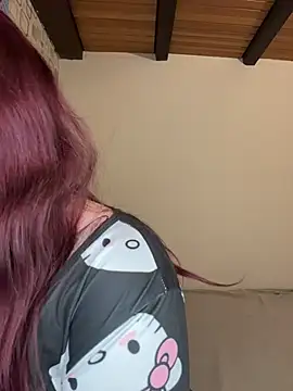 SweetTeenGirl online show from 11, 3, 2026