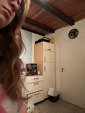 SweetTeenGirl online show from 3, 11, 2025