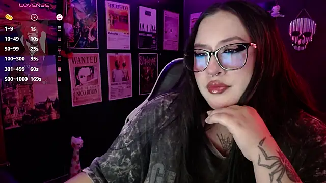 Snapshot of Ravendark_ chatting on 24, 7, 2026 Ravendark online show from 24, 7, 2026