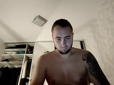 Snapshot of Vladyslav30 chatting on 28, 10, 2025 Vladyslav30 online show from 28, 10, 2025