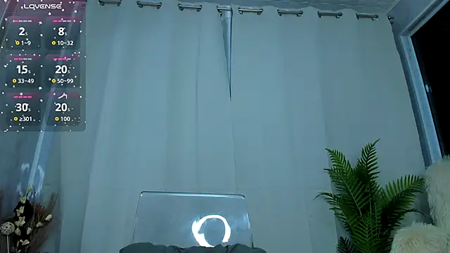 ParissHiltonX online show from 7, 10, 2025