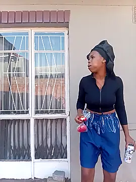 Snapshot of GoldSnowXxX chatting on 13, 10, 2025 GoldSnowXxX online show from 13, 10, 2025