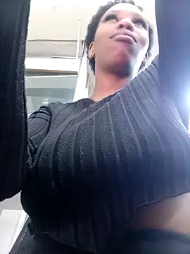 Snapshot of GoldSnowXxX chatting on 9, 10, 2025 GoldSnowXxX online show from 9, 10, 2025