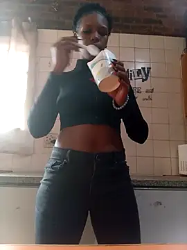 Snapshot of GoldSnowXxX chatting on 11, 10, 2025 GoldSnowXxX online show from 11, 10, 2025