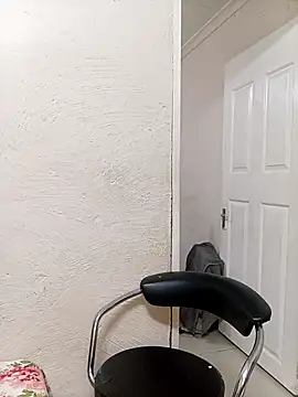 Snapshot of GoldSnowXxX chatting on 8, 11, 2025 GoldSnowXxX online show from 8, 11, 2025