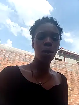 Snapshot of GoldSnowXxX chatting on 10, 10, 2025 GoldSnowXxX online show from 10, 10, 2025